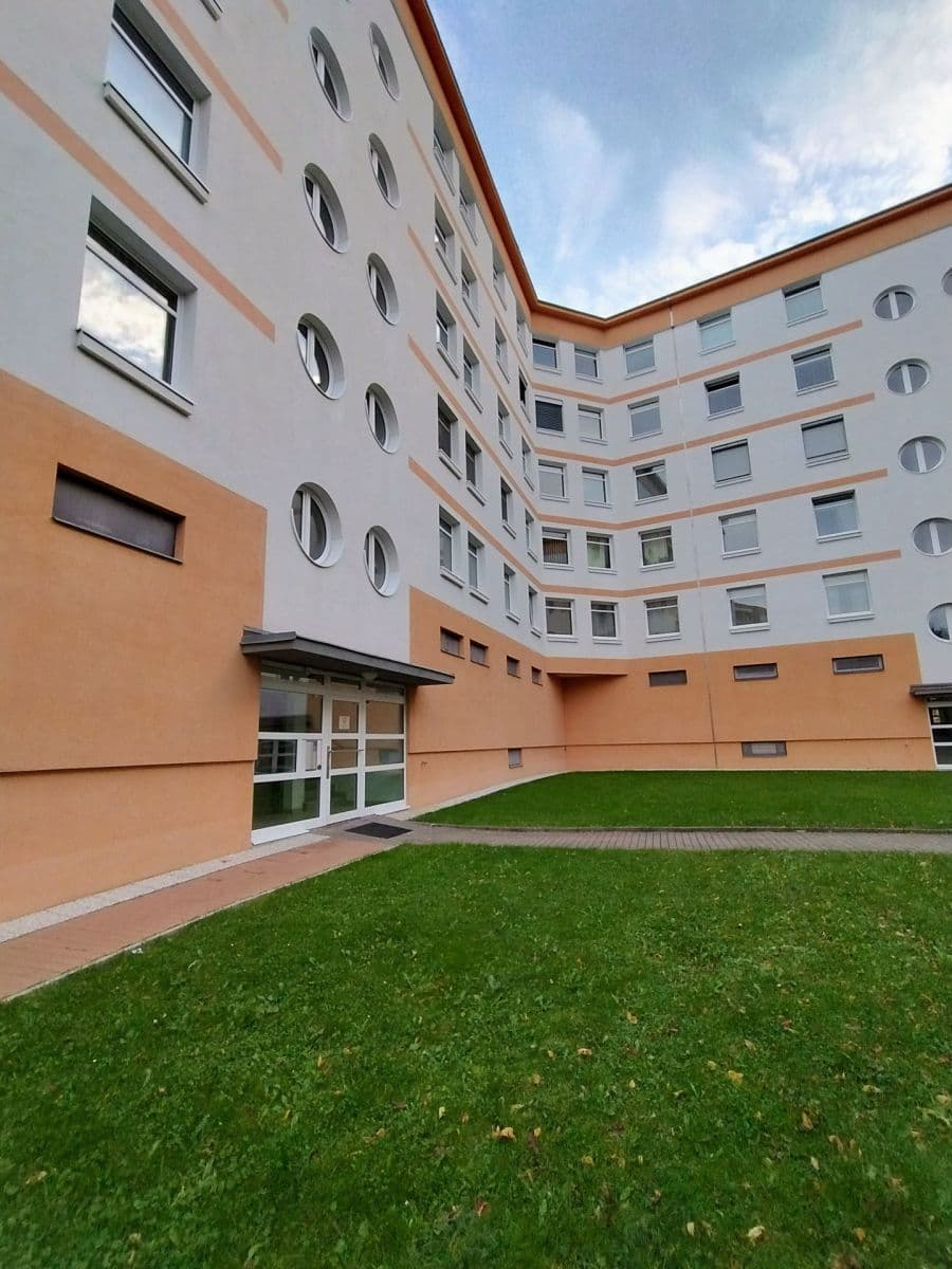 Prodej bytu 1+kk 48 m², Nad Okrouhlíkem, Praha, Praha Prodej bytu 1+kk 48 m², Nad Okrouhlíkem, Praha, Praha