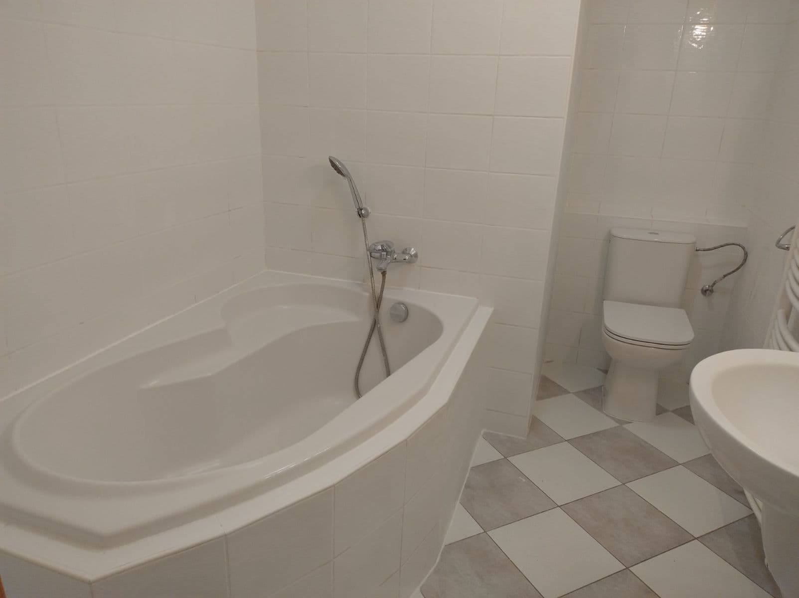 Prodej bytu 1+kk 46 m², Nad Okrouhlíkem, Praha, Praha Prodej bytu 1+kk 46 m², Nad Okrouhlíkem, Praha, Praha