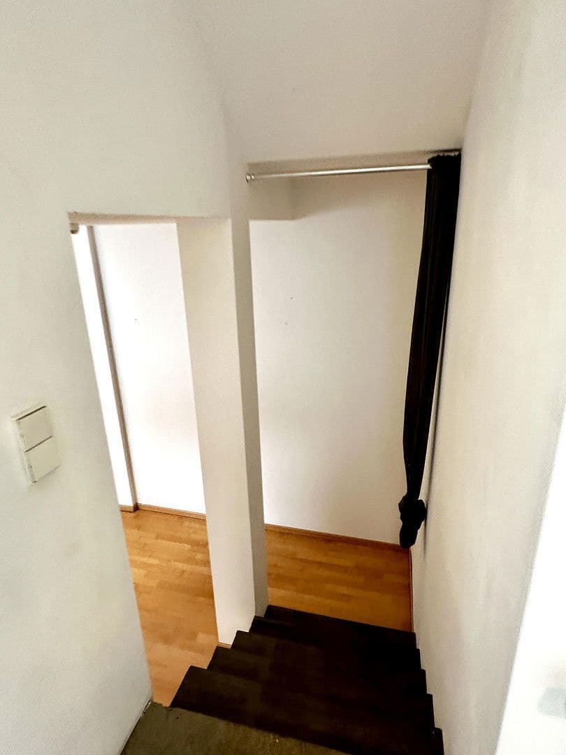 Prodej bytu 2+1 70 m², Lousbergstrasse 52, Cáchy, Severní Porýní-Vestfálsko Prodej bytu 2+1 70 m², Lousbergstrasse 52, Cáchy, Severní Porýní-Vestfálsko
