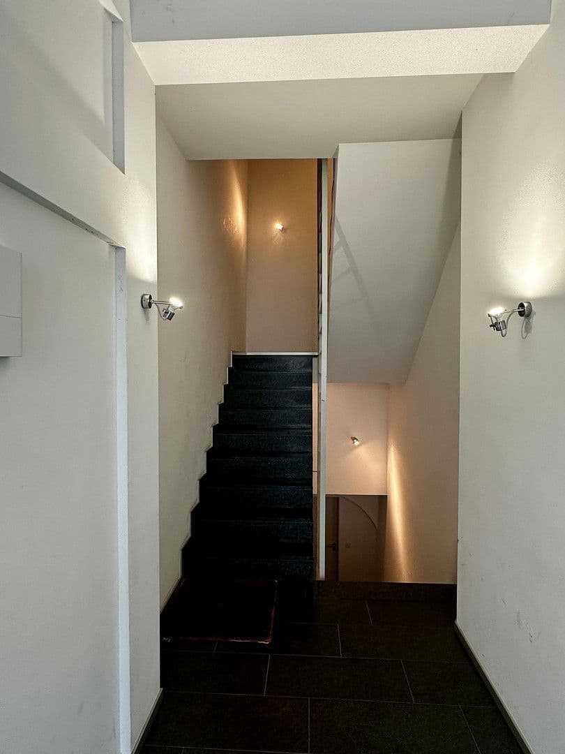 Prodej bytu 2+1 70 m², Lousbergstrasse 52, Cáchy, Severní Porýní-Vestfálsko Prodej bytu 2+1 70 m², Lousbergstrasse 52, Cáchy, Severní Porýní-Vestfálsko