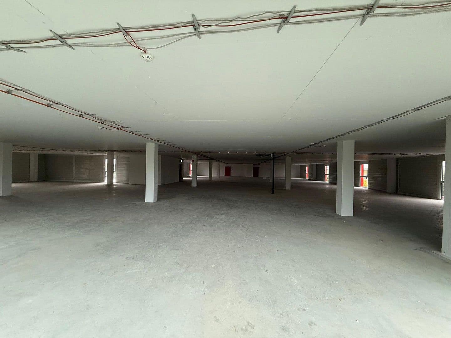 Pronájem nebytového prostoru 300 m², Neuenlander Straße 35, Bremen, Bremen Pronájem nebytového prostoru 300 m², Neuenlander Straße 35, Bremen, Bremen