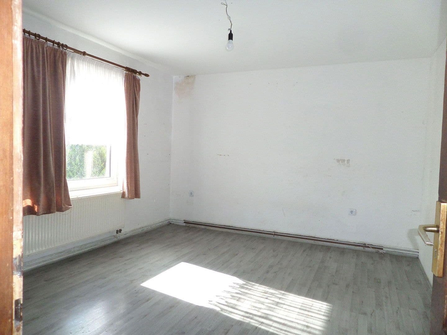 Prodej domu 157 m², pozemek 341 m², Lauchhammer, Braniborsko Prodej domu 157 m², pozemek 341 m², Lauchhammer, Braniborsko