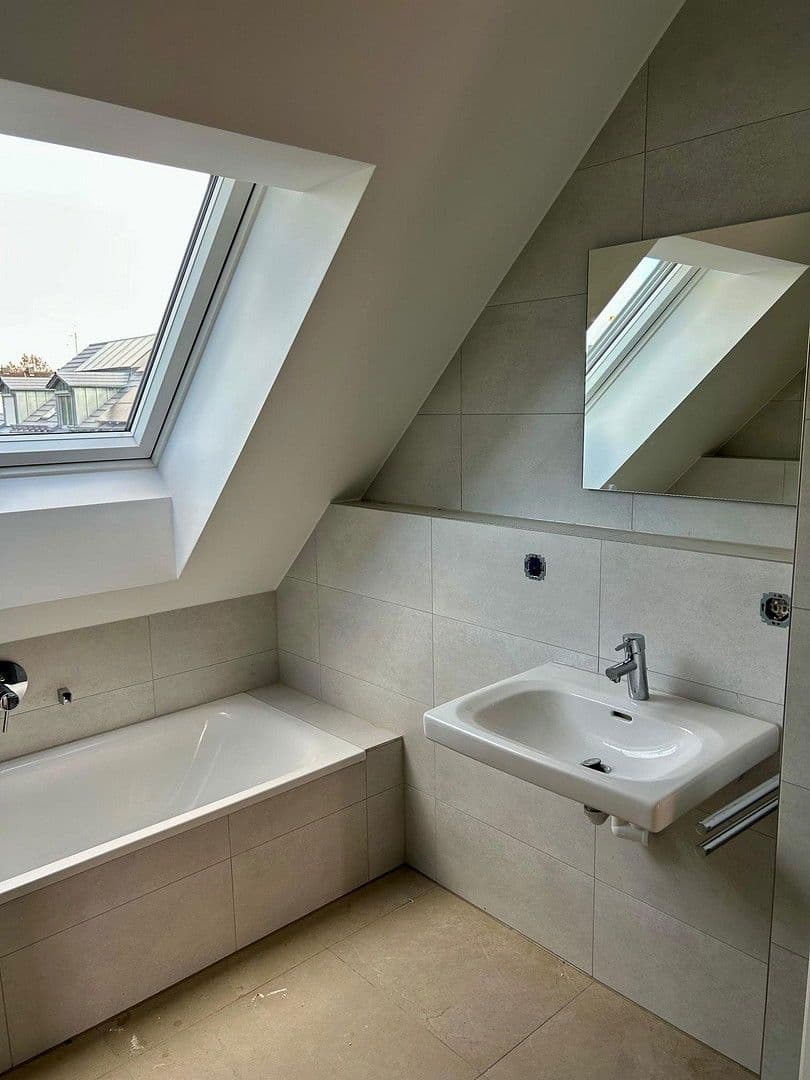 Pronájem bytu 4+1 100 m², München, Bavorsko Pronájem bytu 4+1 100 m², München, Bavorsko