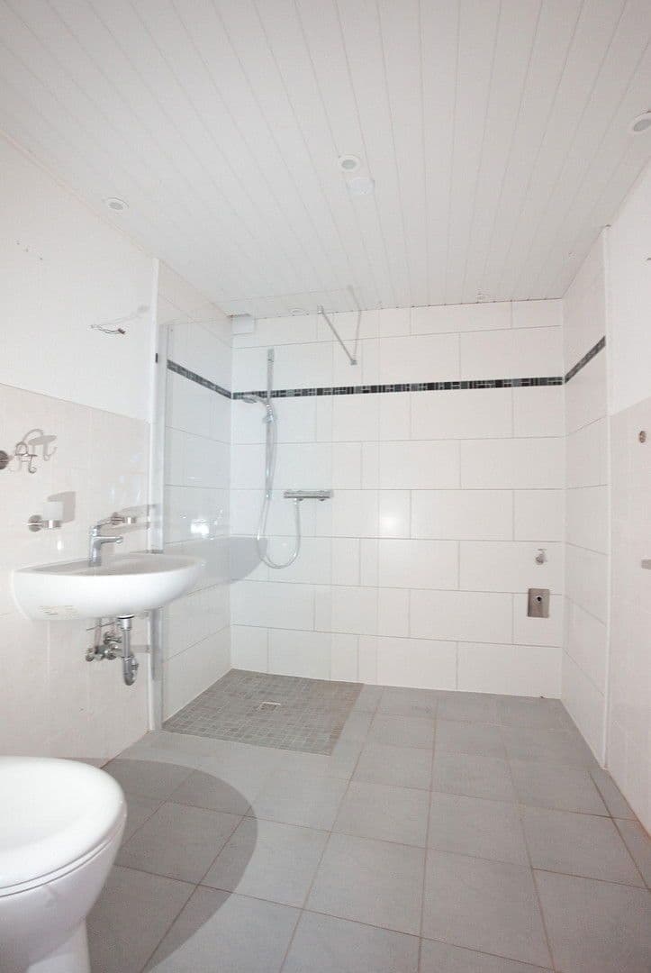 Pronájem bytu 2+1 69 m², Mannhagener Straße 5, Panten, Šlesvicko-Holštýnsko Pronájem bytu 2+1 69 m², Mannhagener Straße 5, Panten, Šlesvicko-Holštýnsko