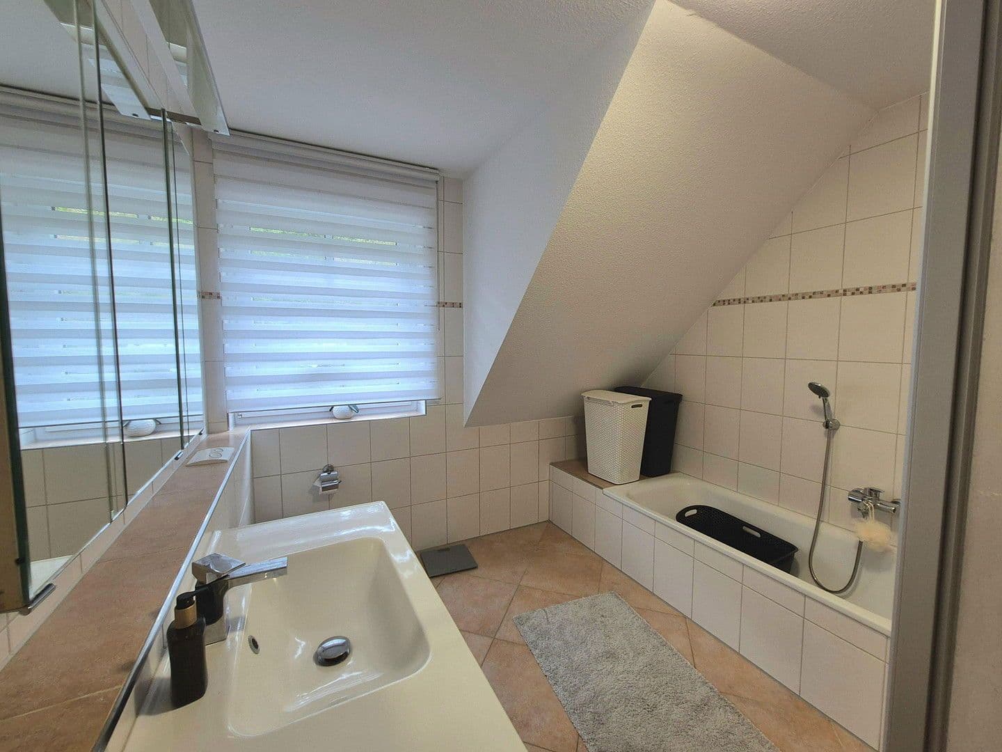 Prodej domu 125 m², pozemek 370 m², Gütersloh, Severní Porýní-Vestfálsko Prodej domu 125 m², pozemek 370 m², Gütersloh, Severní Porýní-Vestfálsko