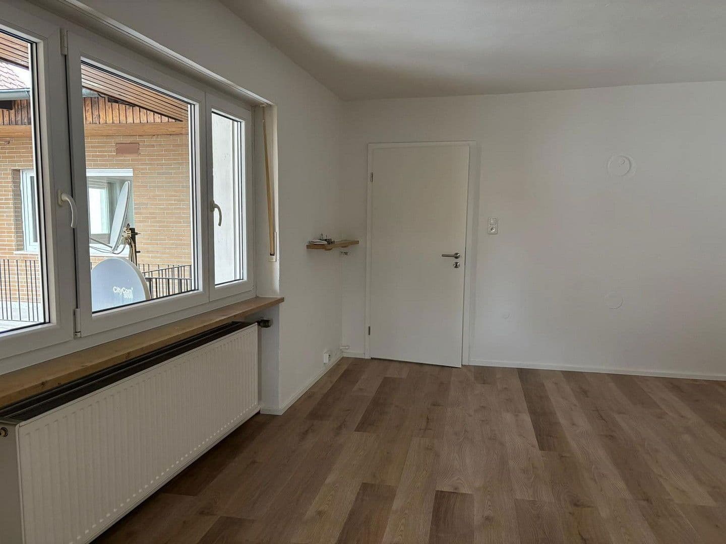 Pronájem bytu 3+1 103 m², Prechtlstr. 1, Kümmersbruck, Bavorsko Pronájem bytu 3+1 103 m², Prechtlstr. 1, Kümmersbruck, Bavorsko