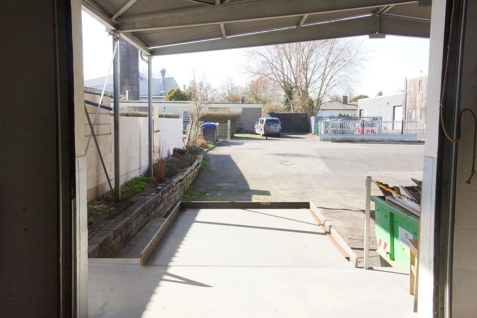 Pronájem nebytového prostoru 919 m², Hafelsstraße 205 / Ennsstraße 21, Krefeld, Severní Porýní-Vestfálsko Pronájem nebytového prostoru 919 m², Hafelsstraße 205 / Ennsstraße 21, Krefeld, Severní Porýní-Vestfálsko