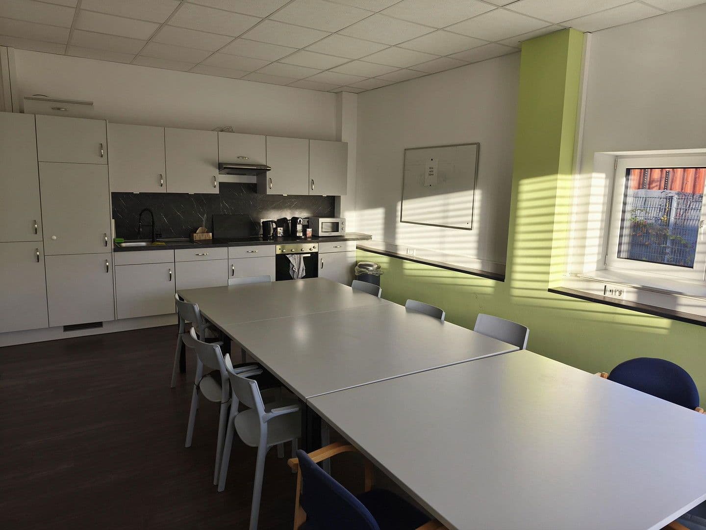 Prodej nebytového prostoru 6.127 m², Am Fuchsbau 15a, Petershagen/Eggersdorf, Braniborsko Prodej nebytového prostoru 6.127 m², Am Fuchsbau 15a, Petershagen/Eggersdorf, Braniborsko