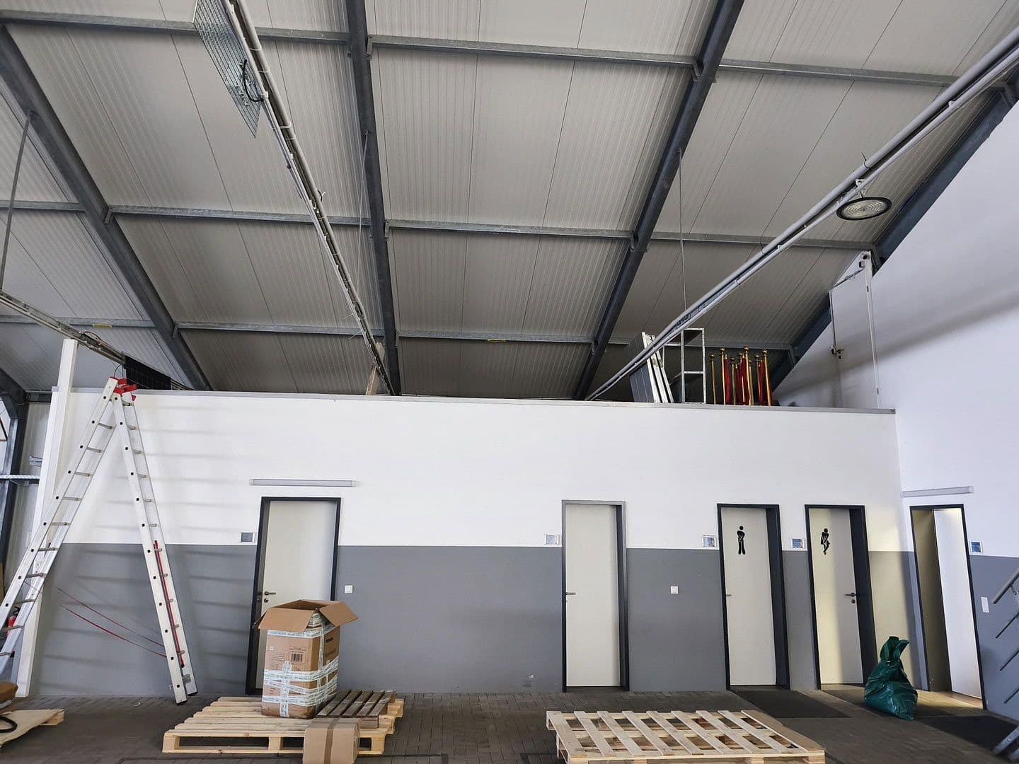 Prodej nebytového prostoru 6.127 m², Am Fuchsbau 15a, Petershagen/Eggersdorf, Braniborsko Prodej nebytového prostoru 6.127 m², Am Fuchsbau 15a, Petershagen/Eggersdorf, Braniborsko