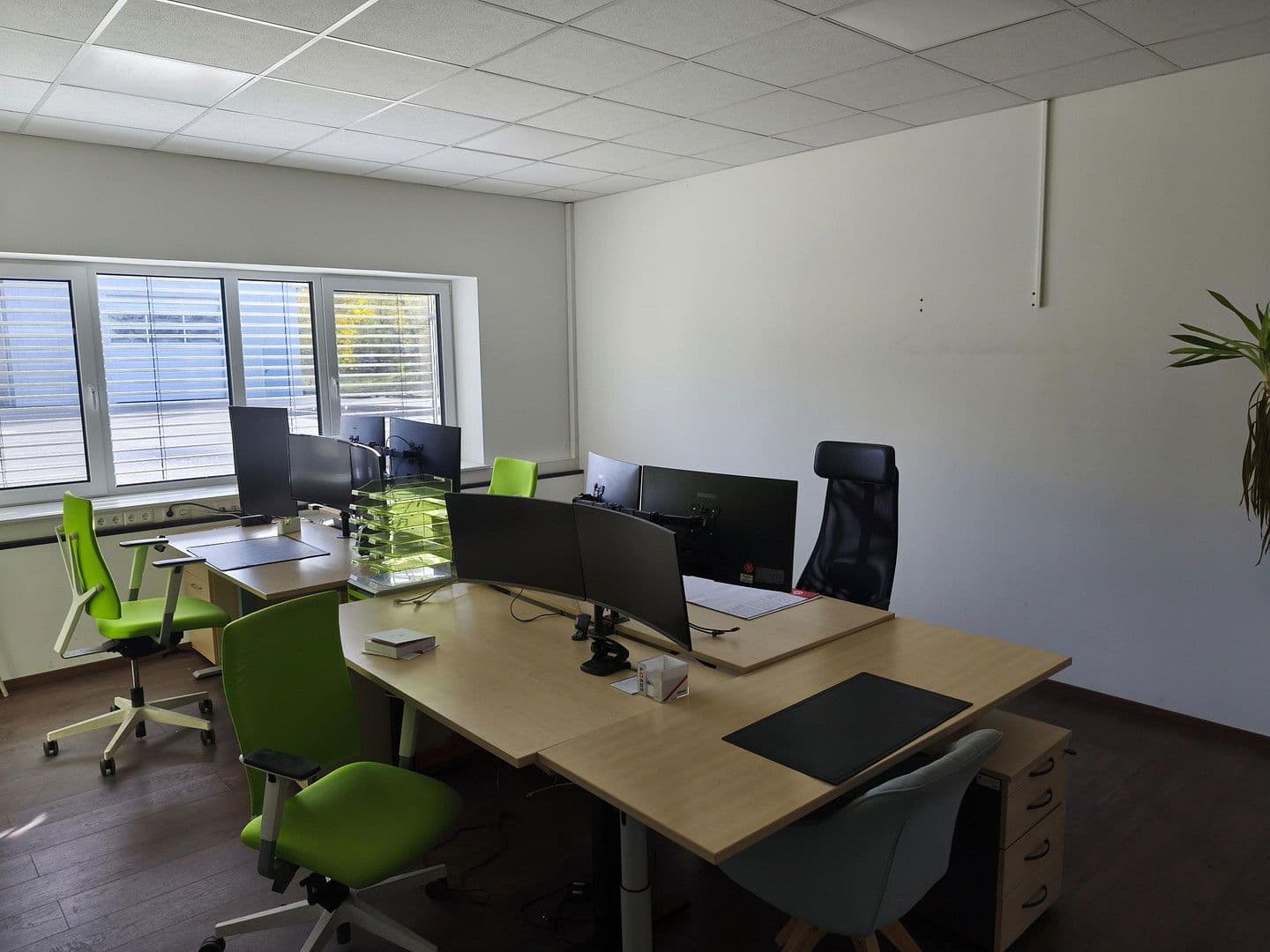 Prodej nebytového prostoru 6.127 m², Am Fuchsbau 15a, Petershagen/Eggersdorf, Braniborsko Prodej nebytového prostoru 6.127 m², Am Fuchsbau 15a, Petershagen/Eggersdorf, Braniborsko