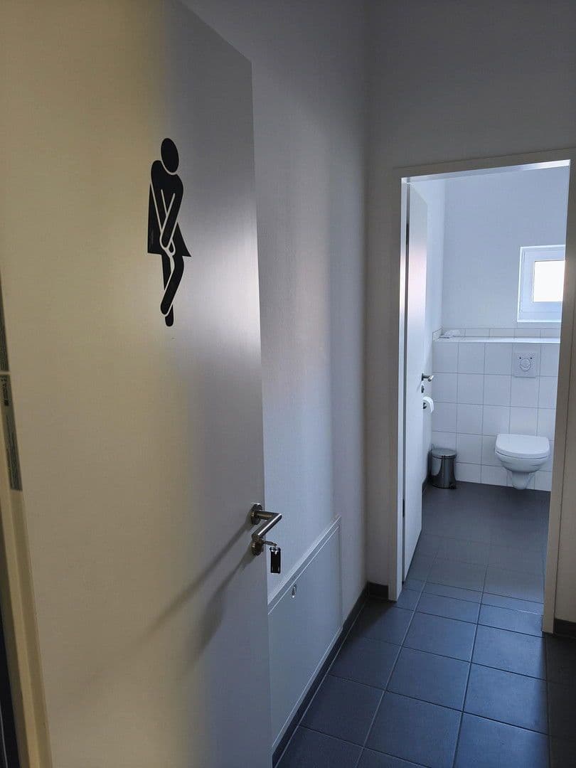 Prodej nebytového prostoru 6.127 m², Am Fuchsbau 15a, Petershagen/Eggersdorf, Braniborsko Prodej nebytového prostoru 6.127 m², Am Fuchsbau 15a, Petershagen/Eggersdorf, Braniborsko