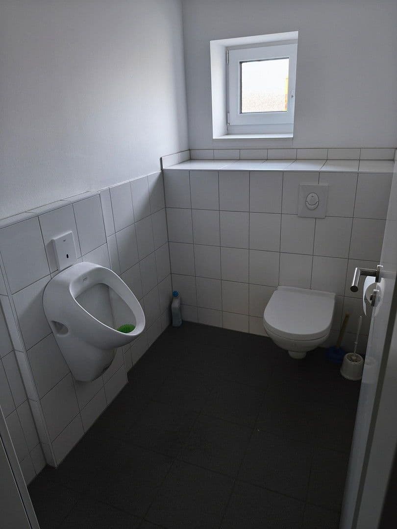 Prodej nebytového prostoru 6.127 m², Am Fuchsbau 15a, Petershagen/Eggersdorf, Braniborsko Prodej nebytového prostoru 6.127 m², Am Fuchsbau 15a, Petershagen/Eggersdorf, Braniborsko