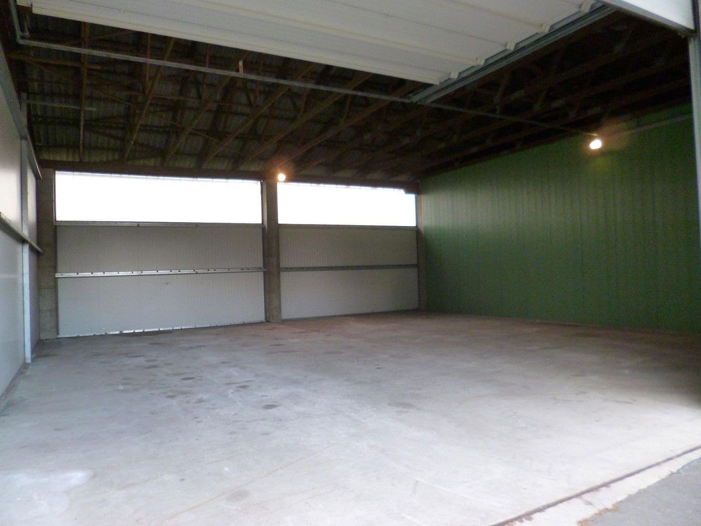 Pronájem nebytového prostoru 190 m², Triesterstraße 395, Feldkirchen bei Graz, Štýrsko Pronájem nebytového prostoru 190 m², Triesterstraße 395, Feldkirchen bei Graz, Štýrsko