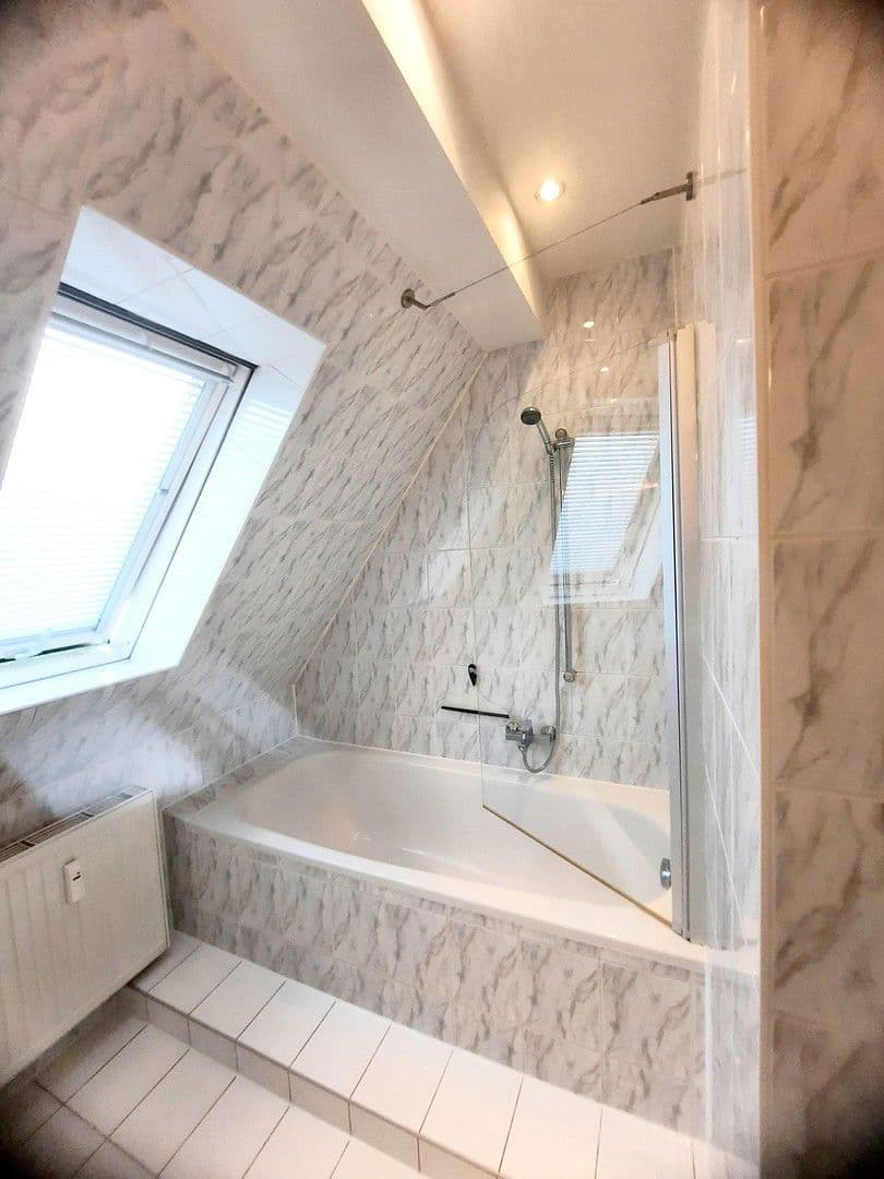 Pronájem bytu 2+1 65 m², Bobingen, Bavorsko Pronájem bytu 2+1 65 m², Bobingen, Bavorsko