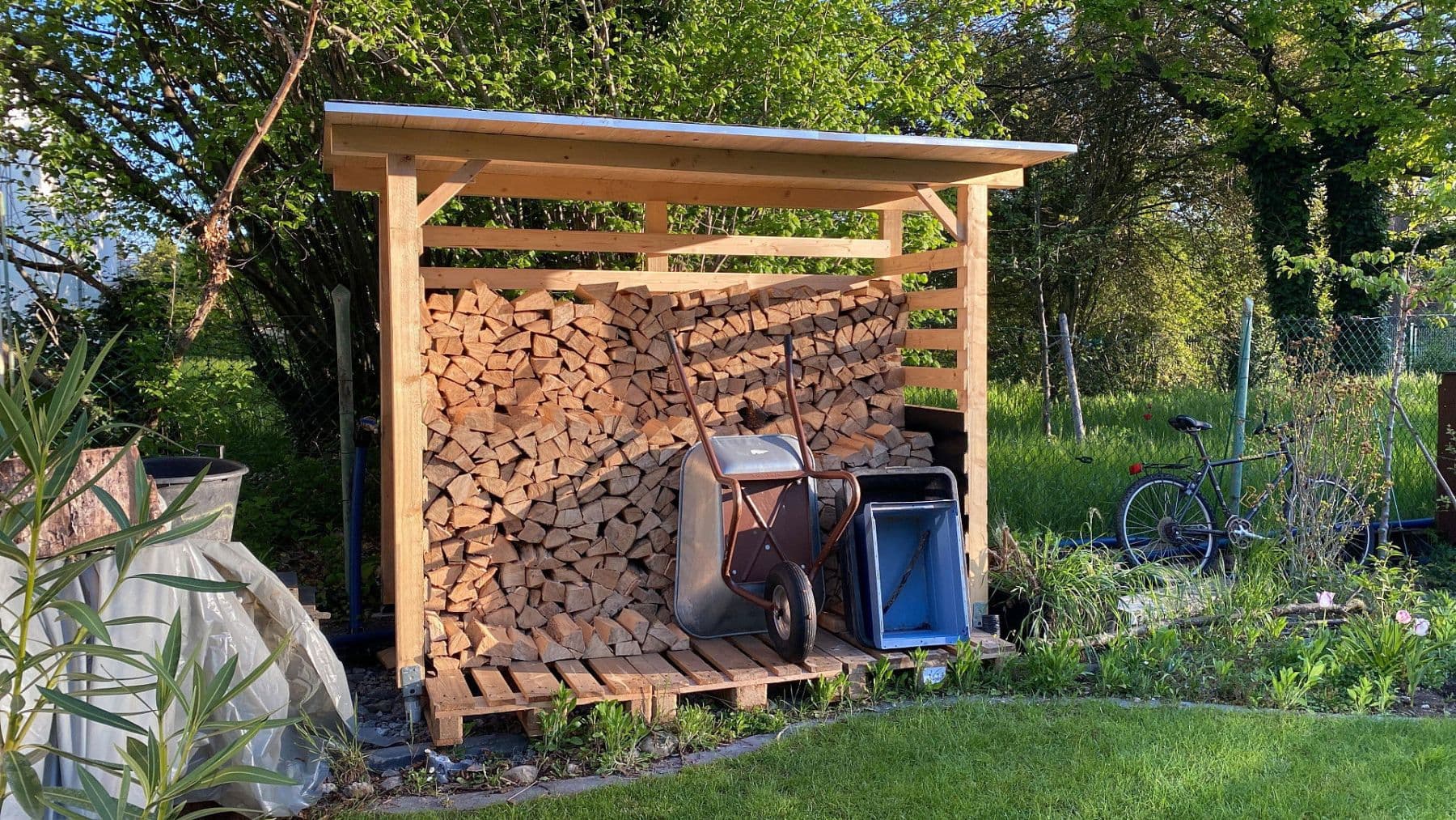 Prodej domu 120 m², pozemek 850 m², Durlacher Straße 105, Mannheim, Bádensko-Württembersko Prodej domu 120 m², pozemek 850 m², Durlacher Straße 105, Mannheim, Bádensko-Württembersko