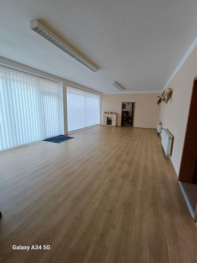 Pronájem nebytového prostoru 1.000 m², Wartburgstr. 5, Eisenach, Durynsko Pronájem nebytového prostoru 1.000 m², Wartburgstr. 5, Eisenach, Durynsko