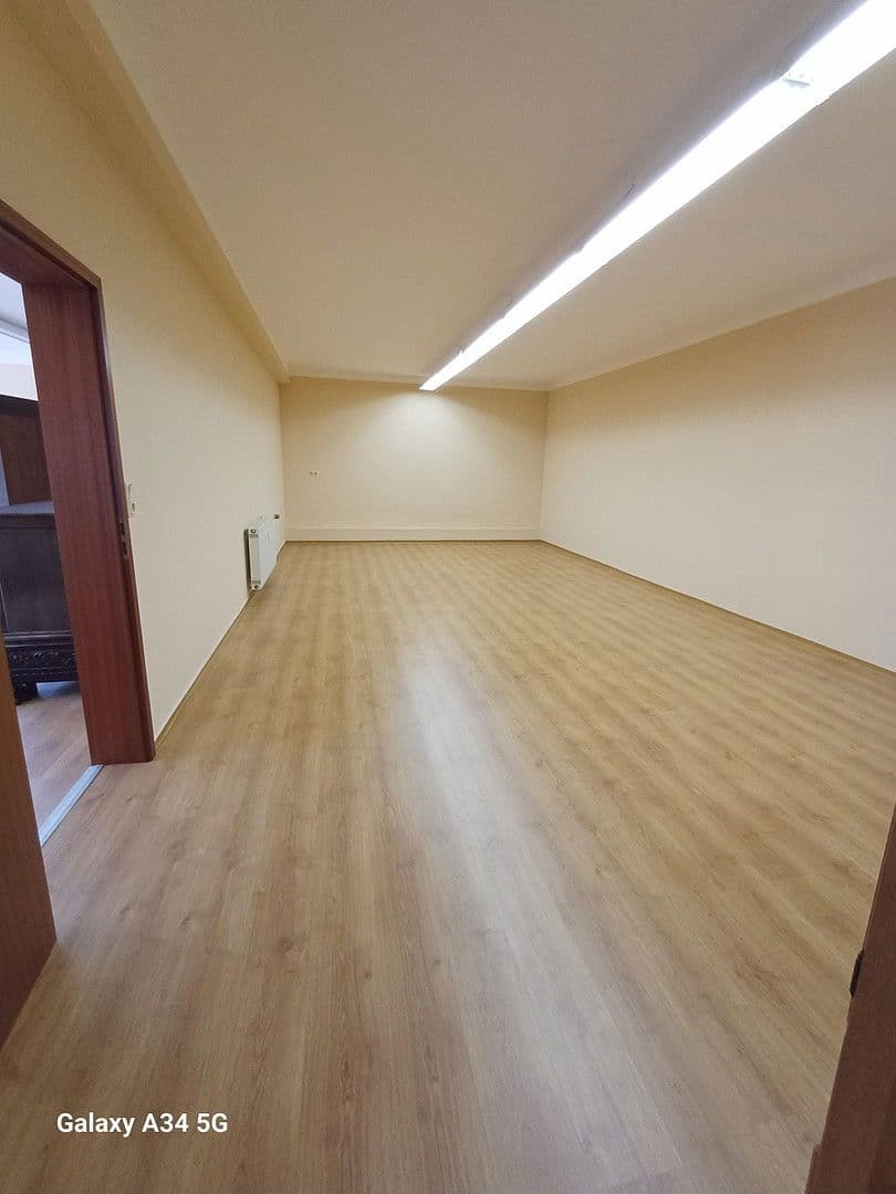 Pronájem nebytového prostoru 1.000 m², Wartburgstr. 5, Eisenach, Durynsko Pronájem nebytového prostoru 1.000 m², Wartburgstr. 5, Eisenach, Durynsko