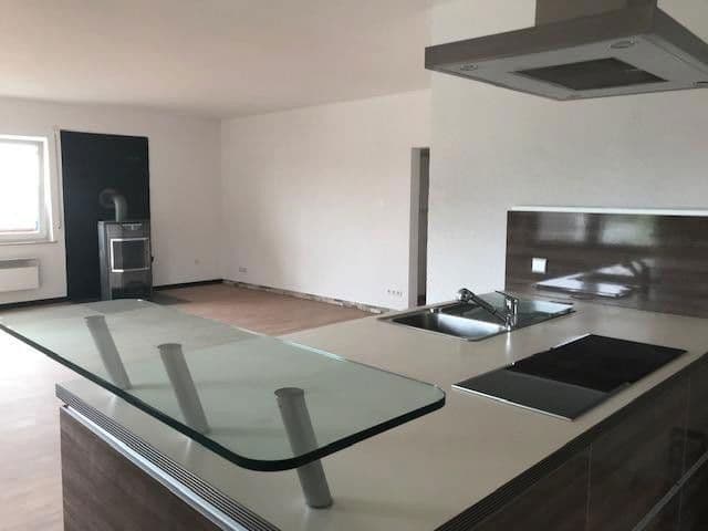 Prodej domu 210 m², pozemek 462 m², Lindenstrasse 2, Klein-Winternheim, Porýní-Falc Prodej domu 210 m², pozemek 462 m², Lindenstrasse 2, Klein-Winternheim, Porýní-Falc