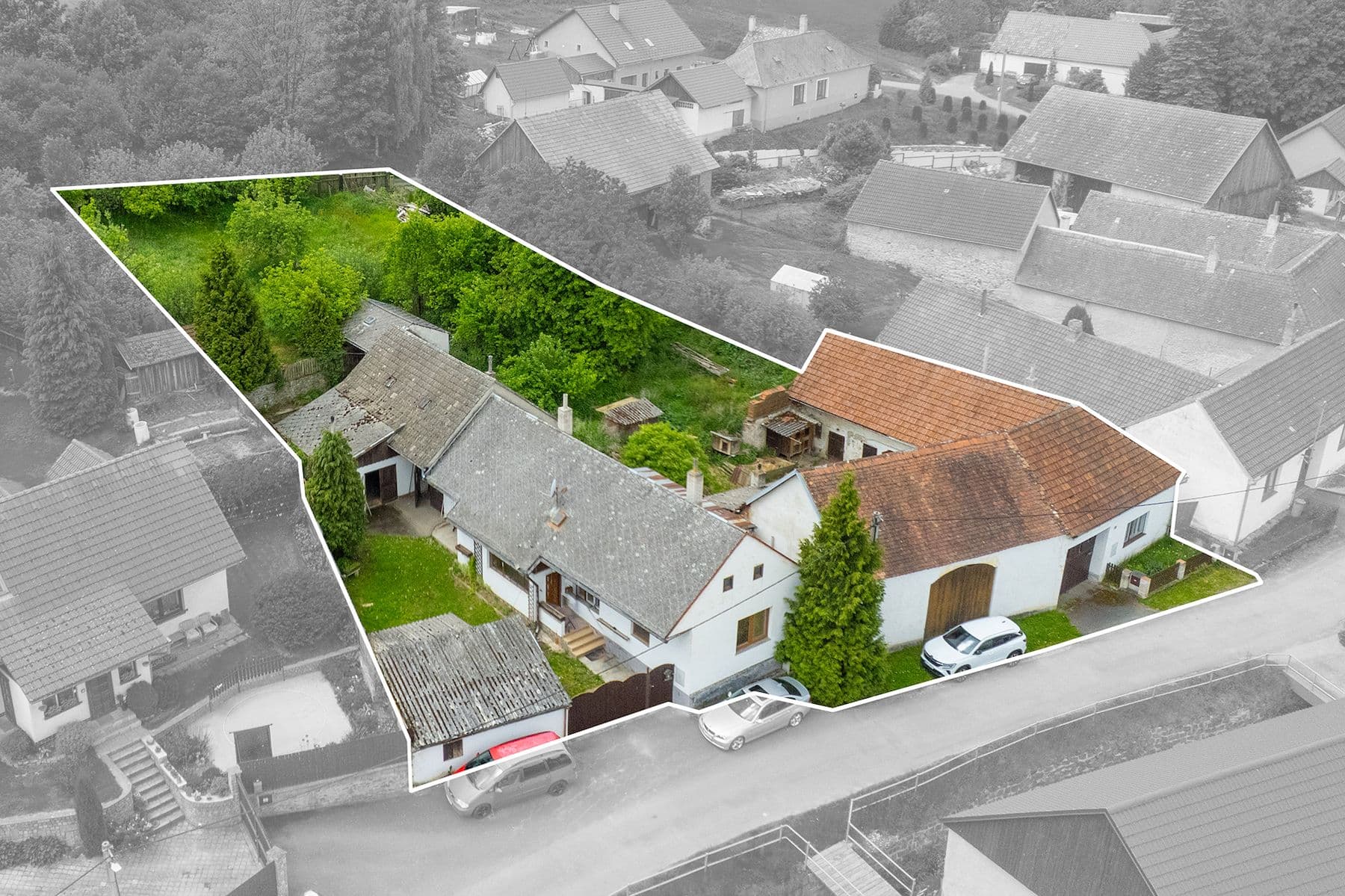 Prodej domu 130 m², pozemek 2.017 m², Radkovice u Budče, Kraj Vysočina Prodej domu 130 m², pozemek 2.017 m², Radkovice u Budče, Kraj Vysočina