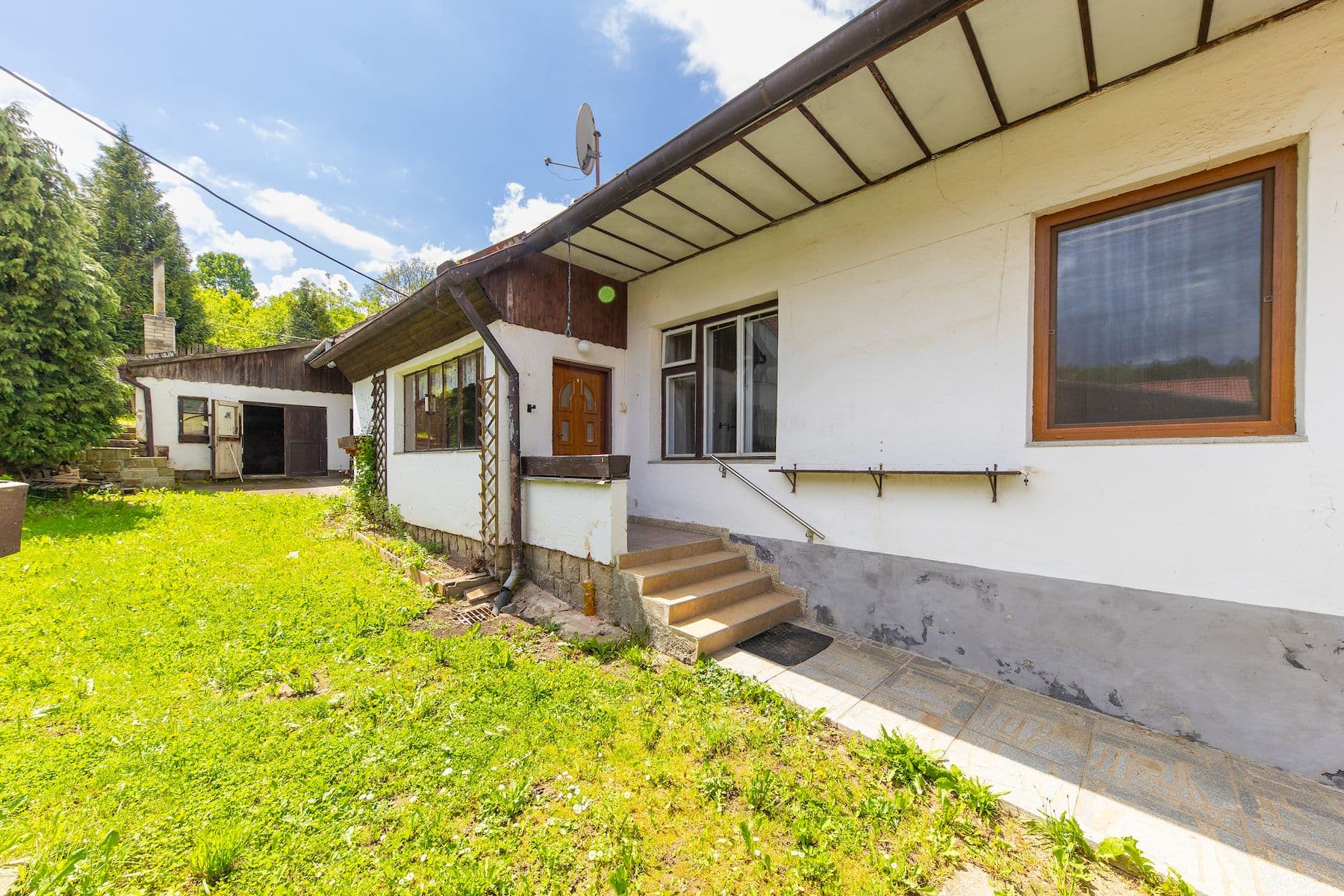 Prodej domu 130 m², pozemek 2.017 m², Radkovice u Budče, Kraj Vysočina Prodej domu 130 m², pozemek 2.017 m², Radkovice u Budče, Kraj Vysočina