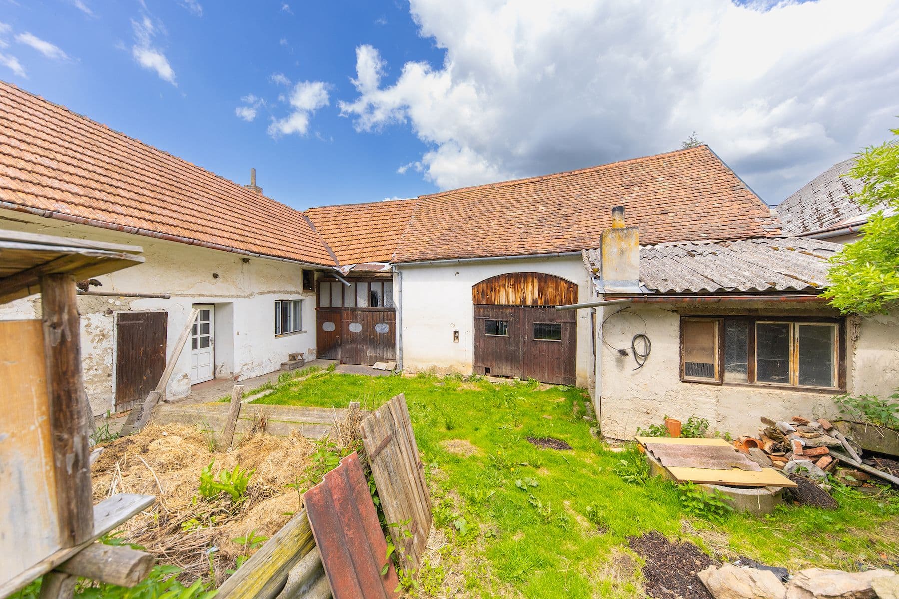 Prodej domu 130 m², pozemek 1.398 m², Radkovice u Budče, Kraj Vysočina Prodej domu 130 m², pozemek 1.398 m², Radkovice u Budče, Kraj Vysočina