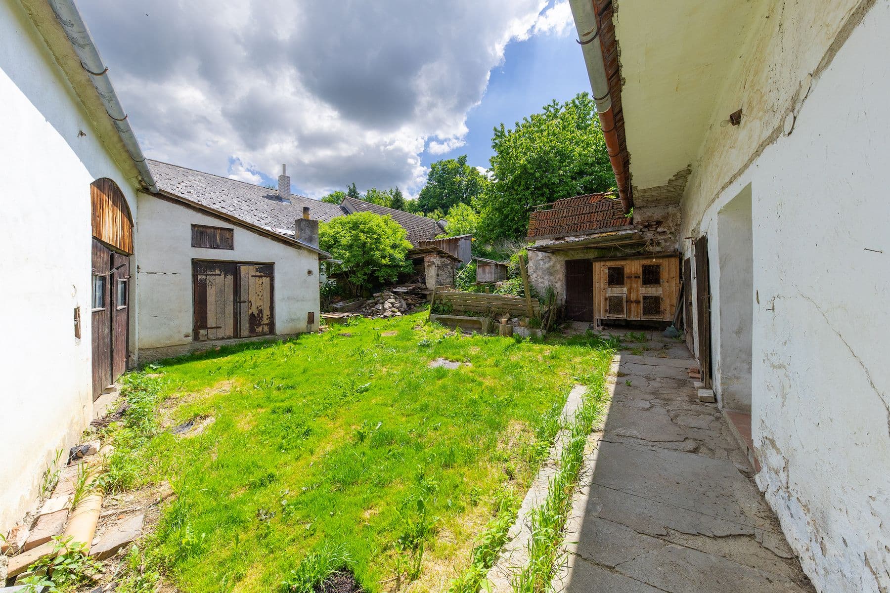 Prodej domu 130 m², pozemek 1.398 m², Radkovice u Budče, Kraj Vysočina Prodej domu 130 m², pozemek 1.398 m², Radkovice u Budče, Kraj Vysočina