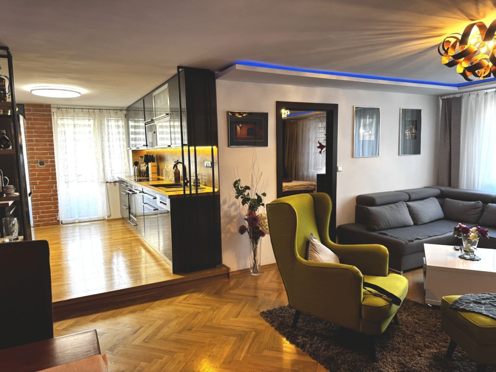 Prodej bytu 3+1 104 m², Amurská, Praha, Praha Prodej bytu 3+1 104 m², Amurská, Praha, Praha