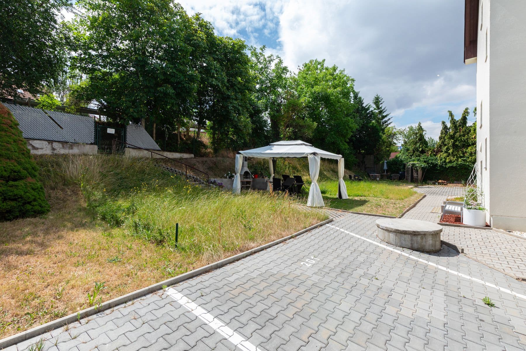 Prodej bytu 14 m², Zbuzanská, Praha, Praha Prodej bytu 14 m², Zbuzanská, Praha, Praha