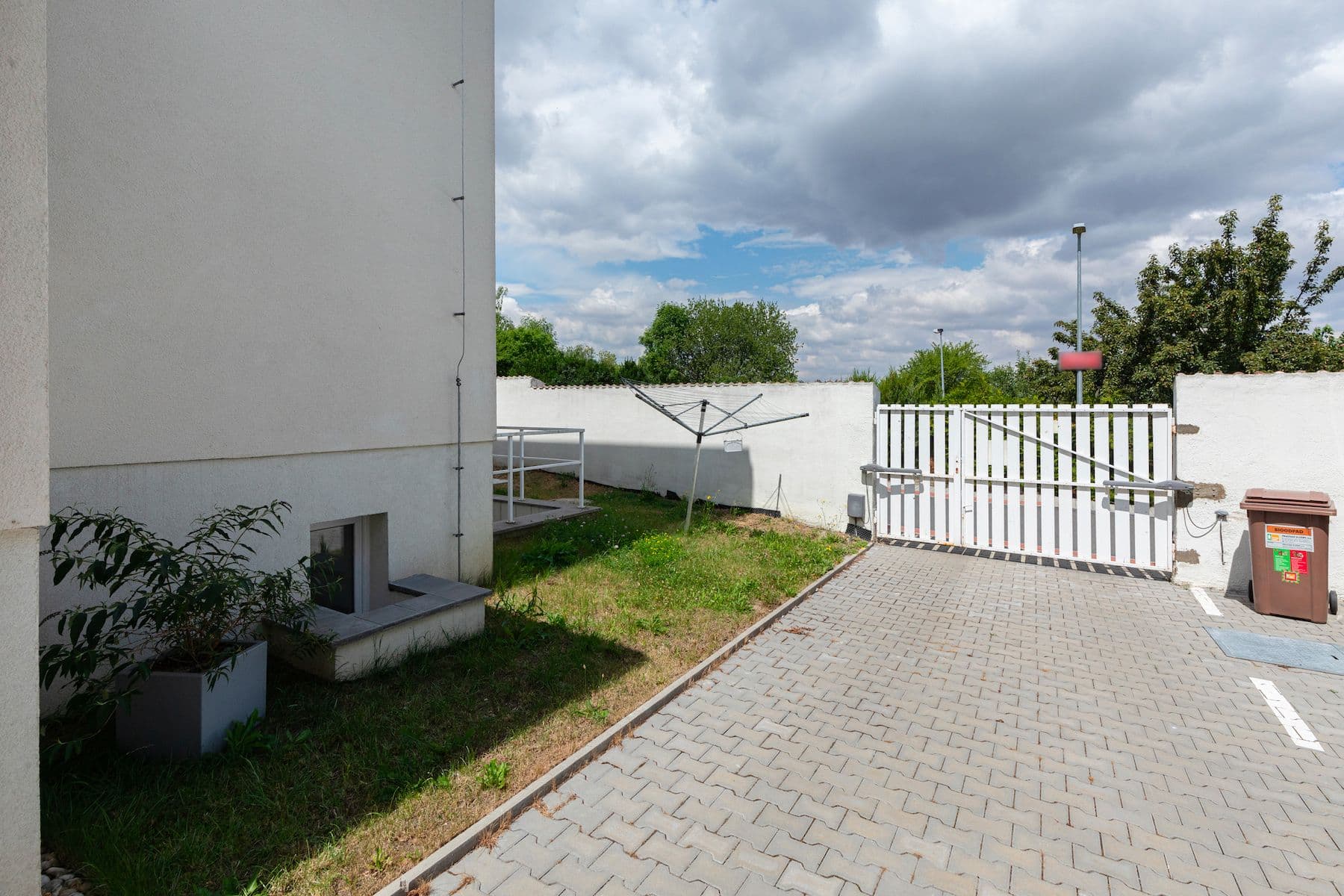 Prodej bytu 14 m², Zbuzanská, Praha, Praha Prodej bytu 14 m², Zbuzanská, Praha, Praha