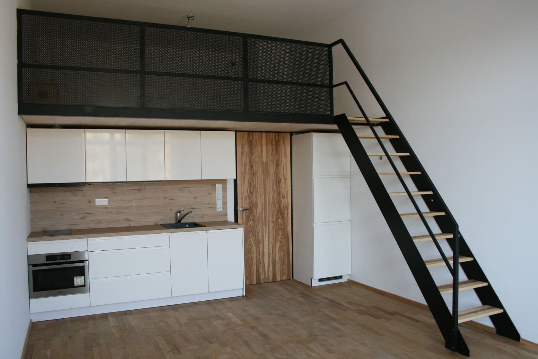 Pronájem bytu 2+kk 44 m², Ambrožova, Praha, Praha Pronájem bytu 2+kk 44 m², Ambrožova, Praha, Praha