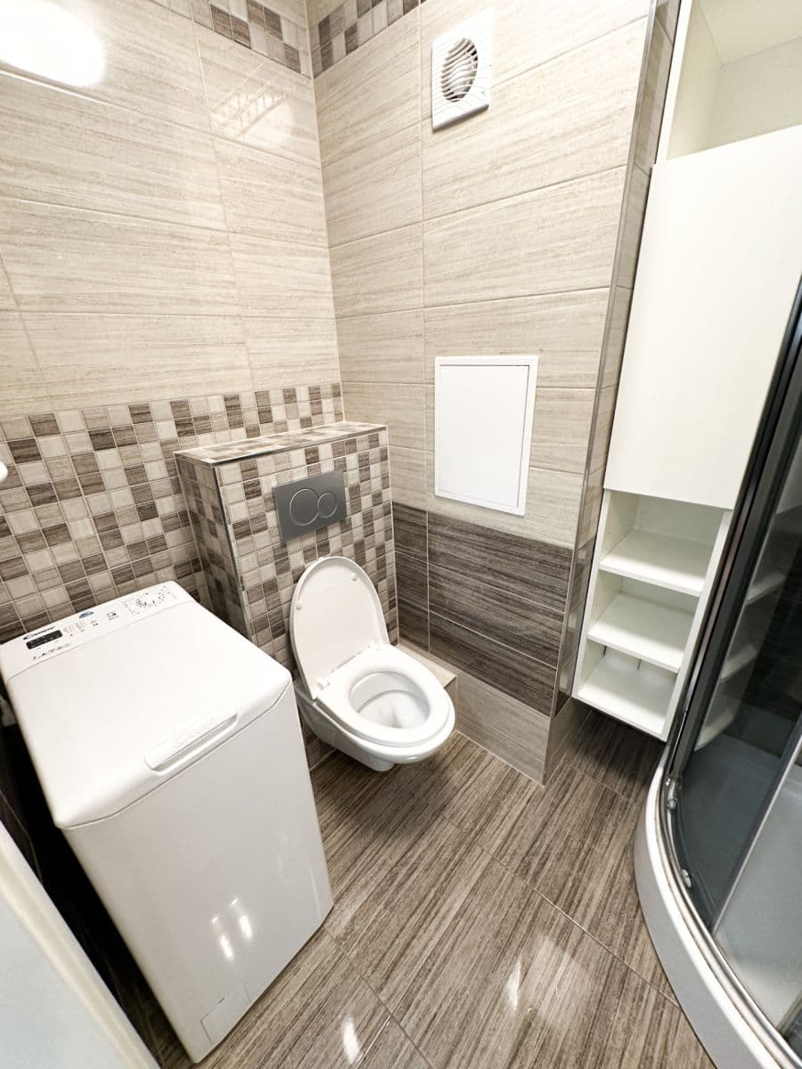 Pronájem bytu 1+kk 33 m², Veltruská, Praha, Praha Pronájem bytu 1+kk 33 m², Veltruská, Praha, Praha