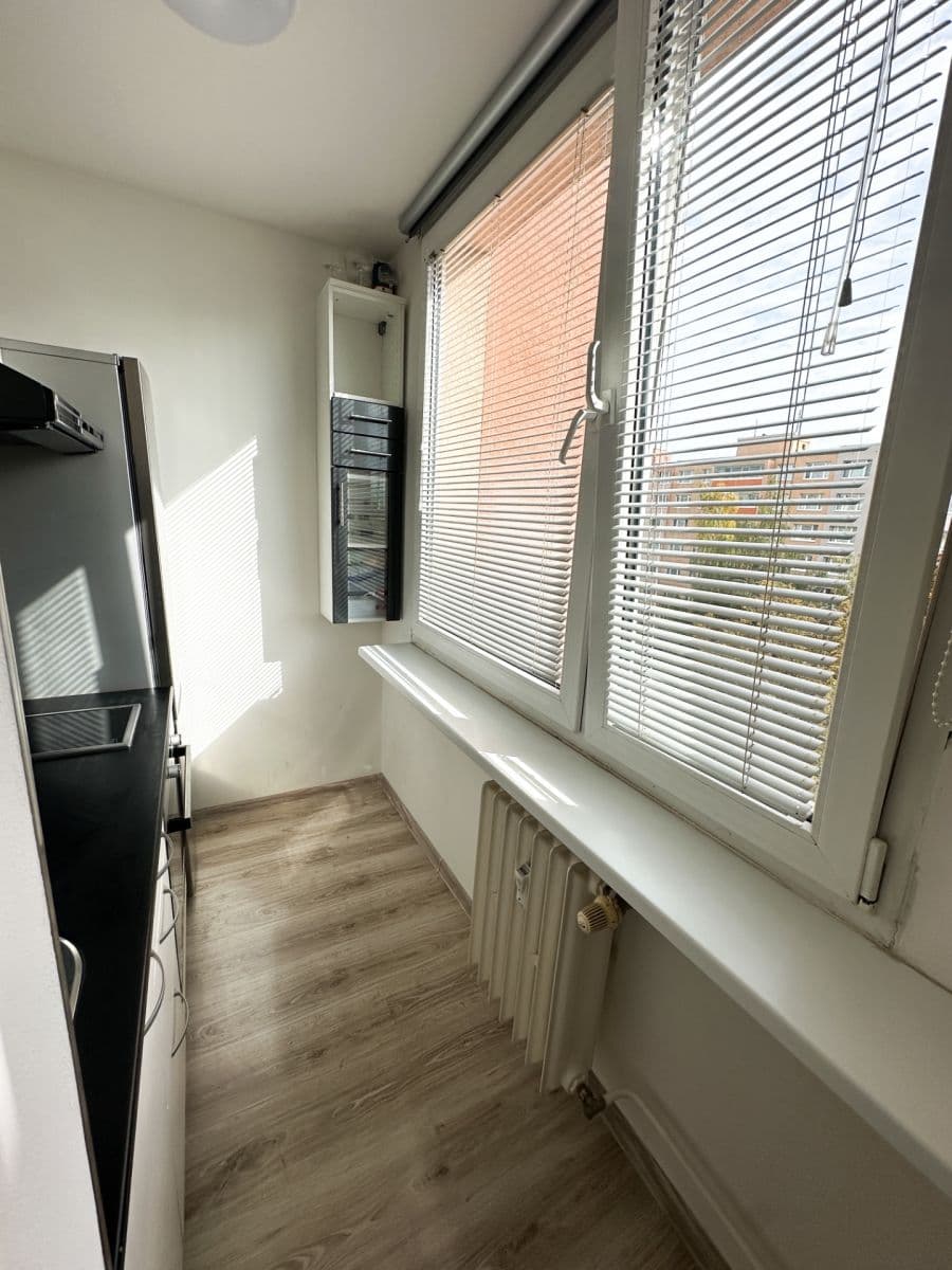Pronájem bytu 1+kk 33 m², Veltruská, Praha, Praha Pronájem bytu 1+kk 33 m², Veltruská, Praha, Praha