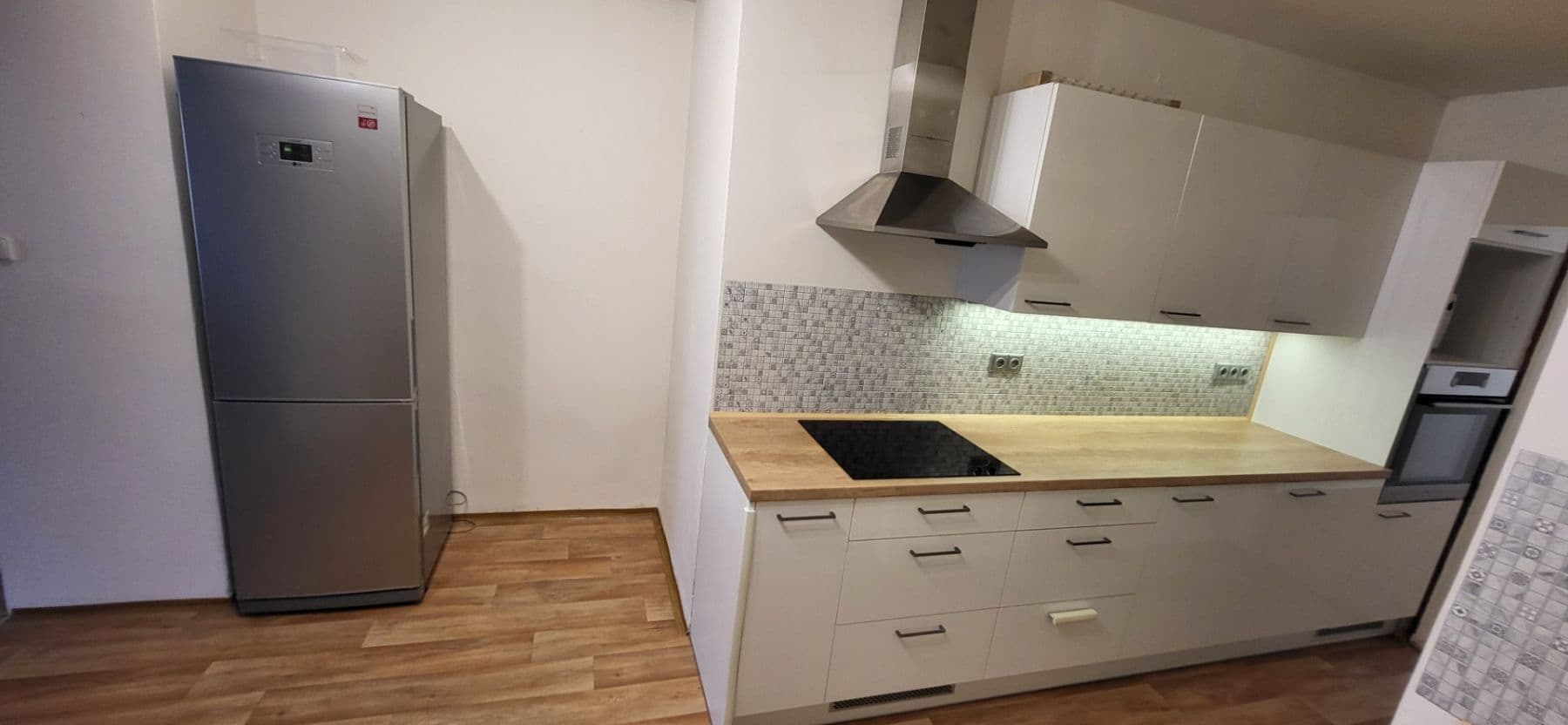 Pronájem bytu 3+1 72 m², Hartigova, Praha, Praha Pronájem bytu 3+1 72 m², Hartigova, Praha, Praha