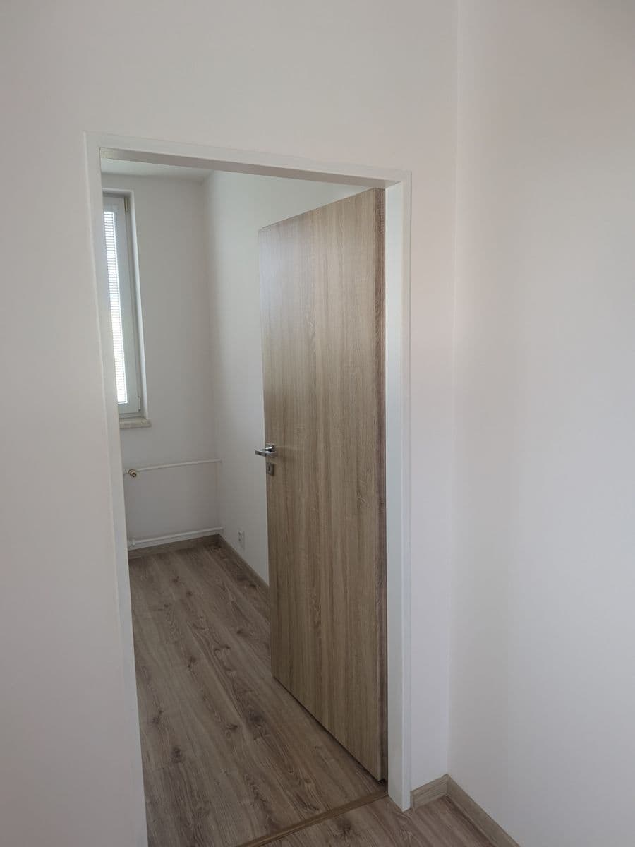 Pronájem bytu 3+1 55 m², Výškovická, Ostrava, Moravskoslezský kraj Pronájem bytu 3+1 55 m², Výškovická, Ostrava, Moravskoslezský kraj