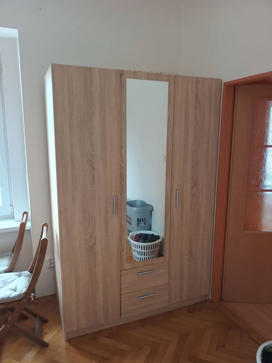 Pronájem bytu 1+1 48 m², Dačického, Praha, Praha Pronájem bytu 1+1 48 m², Dačického, Praha, Praha