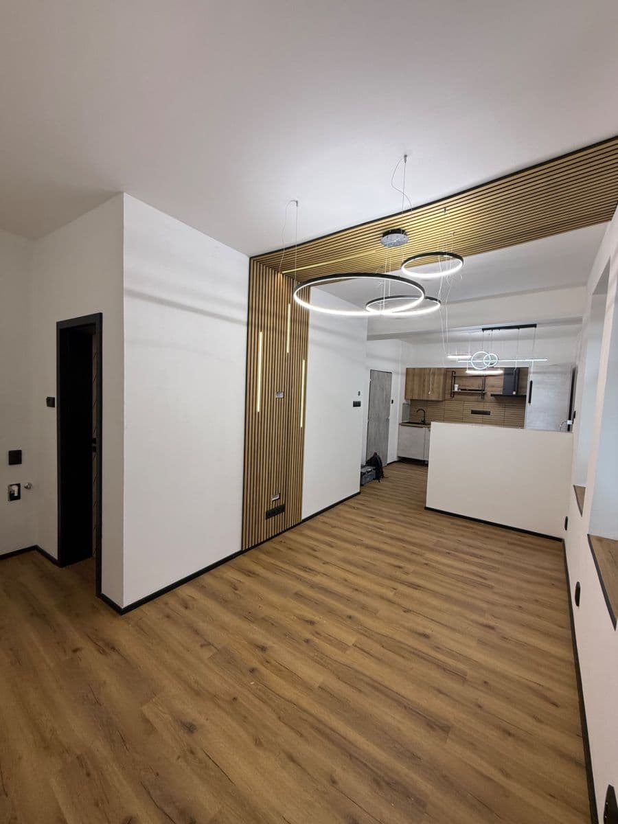 Pronájem bytu 2+kk 40 m², Podhorská, Jablonec nad Nisou, Liberecký kraj Pronájem bytu 2+kk 40 m², Podhorská, Jablonec nad Nisou, Liberecký kraj