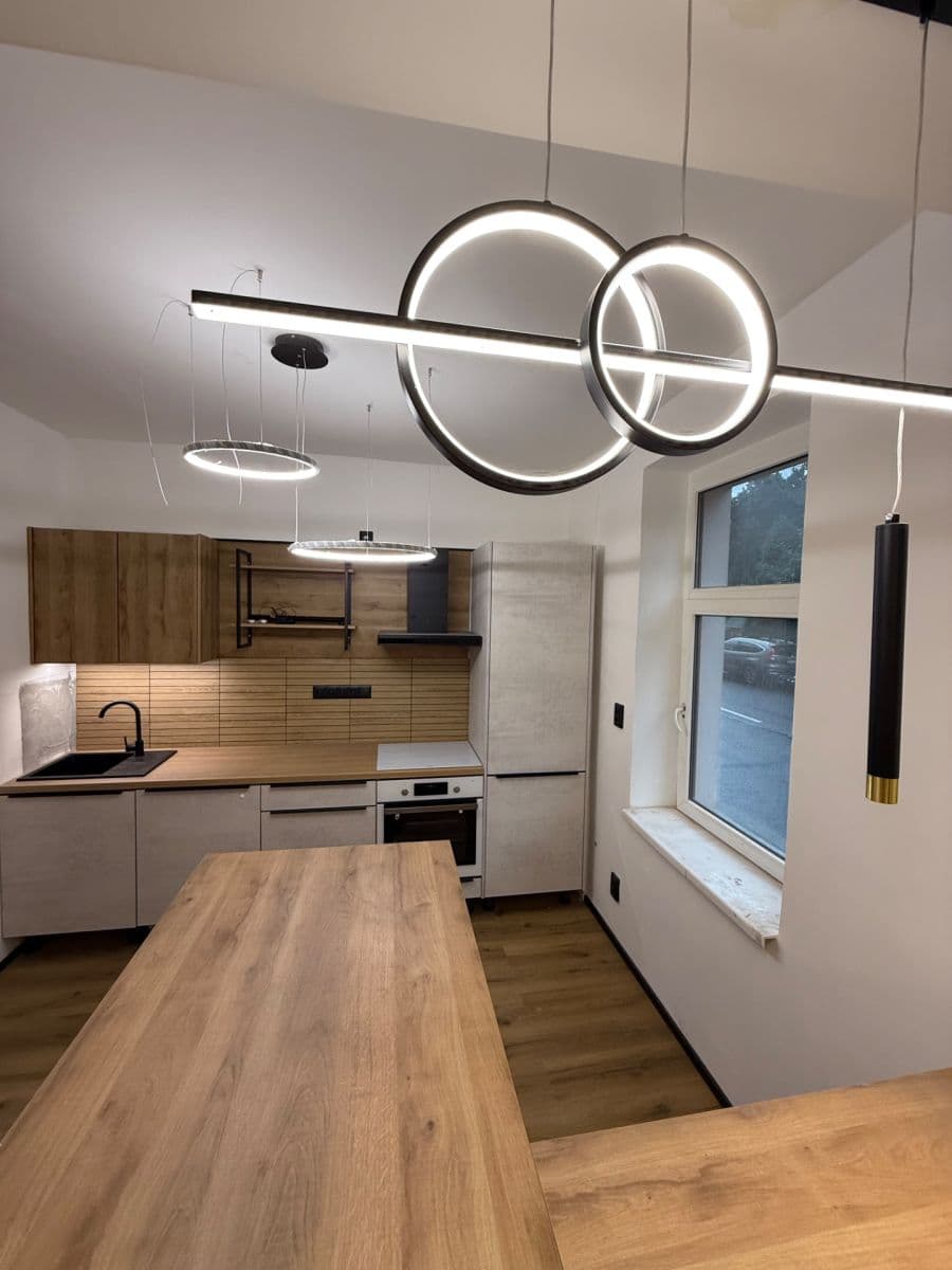 Pronájem bytu 2+kk 40 m², Podhorská, Jablonec nad Nisou, Liberecký kraj Pronájem bytu 2+kk 40 m², Podhorská, Jablonec nad Nisou, Liberecký kraj