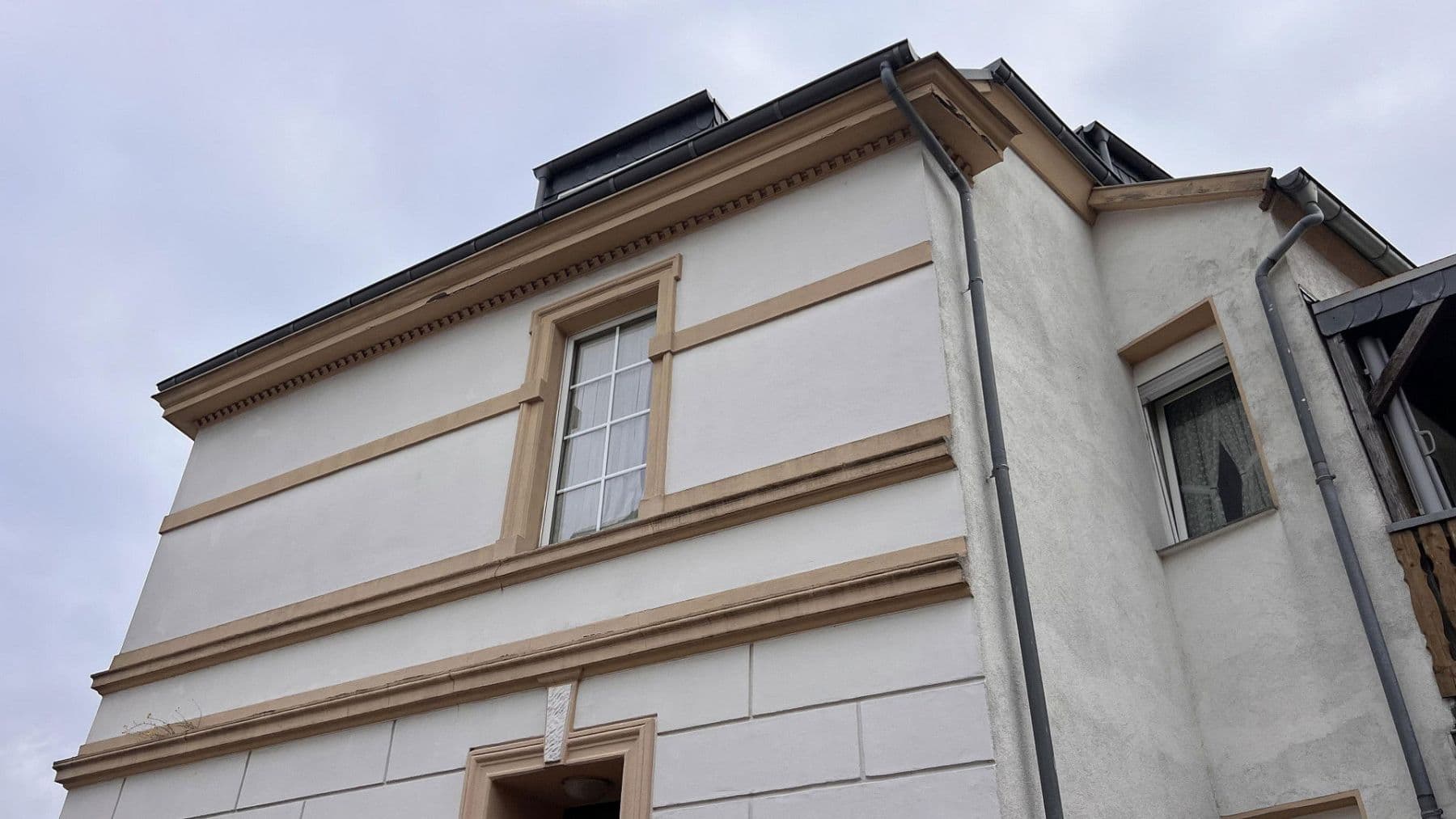 Prodej domu 195 m², pozemek 320 m², Mülheim an der Ruhr, Severní Porýní-Vestfálsko Prodej domu 195 m², pozemek 320 m², Mülheim an der Ruhr, Severní Porýní-Vestfálsko