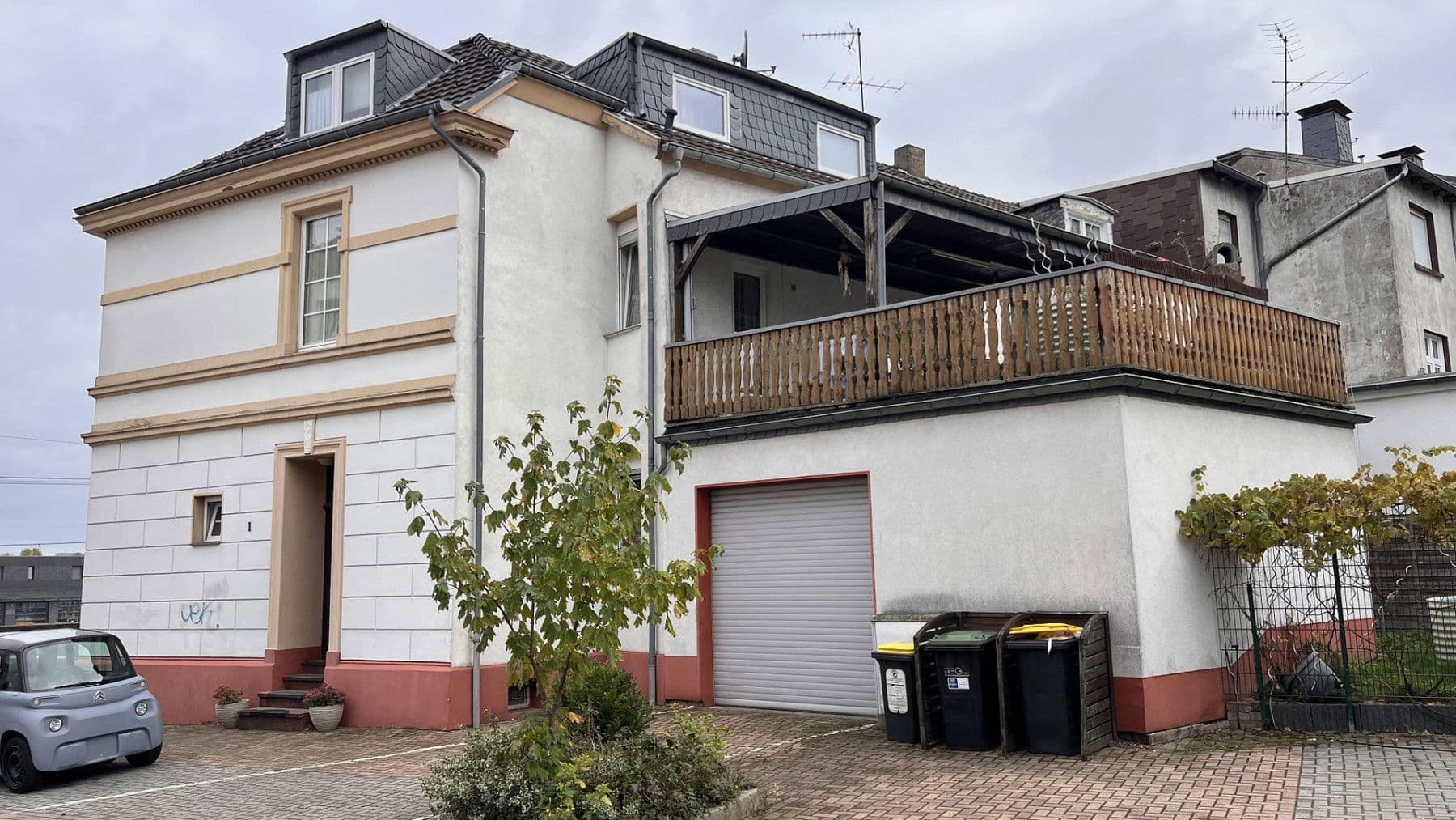 Prodej domu 195 m², pozemek 320 m², Mülheim an der Ruhr, Severní Porýní-Vestfálsko Prodej domu 195 m², pozemek 320 m², Mülheim an der Ruhr, Severní Porýní-Vestfálsko