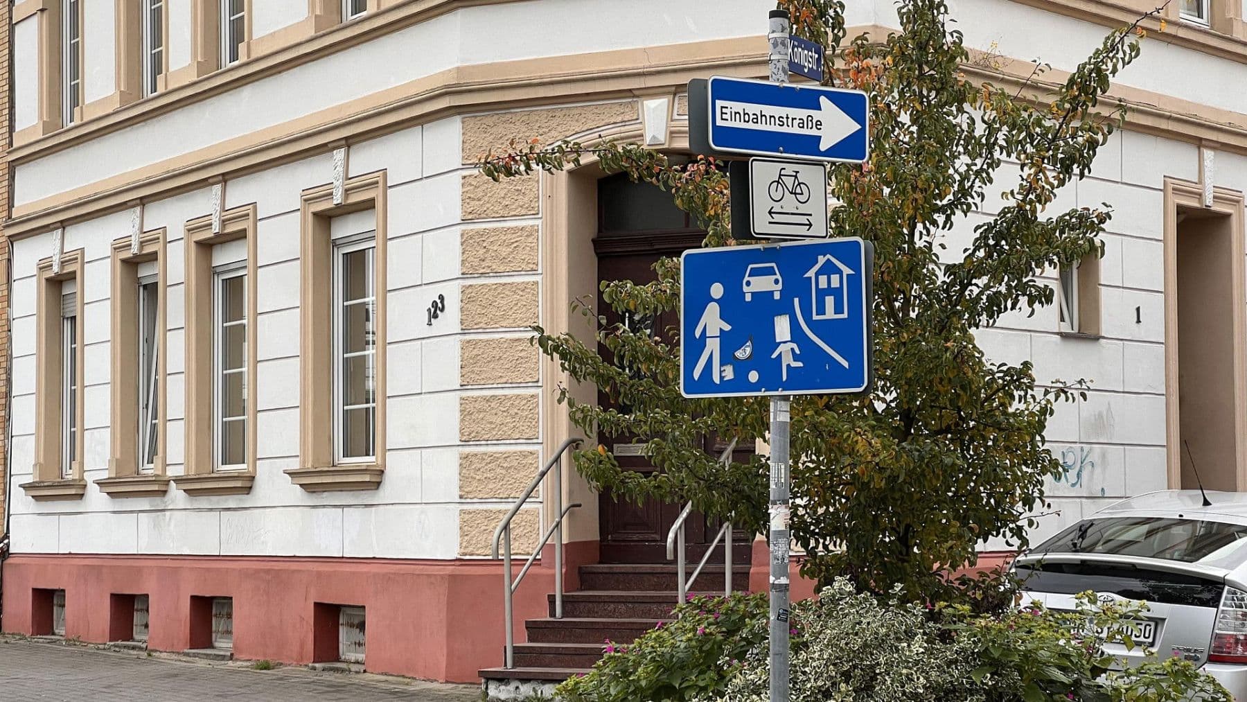 Prodej domu 195 m², pozemek 320 m², Mülheim an der Ruhr, Severní Porýní-Vestfálsko Prodej domu 195 m², pozemek 320 m², Mülheim an der Ruhr, Severní Porýní-Vestfálsko