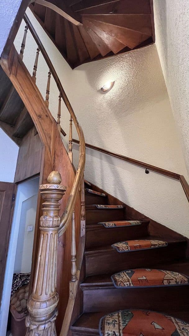 Prodej domu 195 m², pozemek 320 m², Mülheim an der Ruhr, Severní Porýní-Vestfálsko Prodej domu 195 m², pozemek 320 m², Mülheim an der Ruhr, Severní Porýní-Vestfálsko