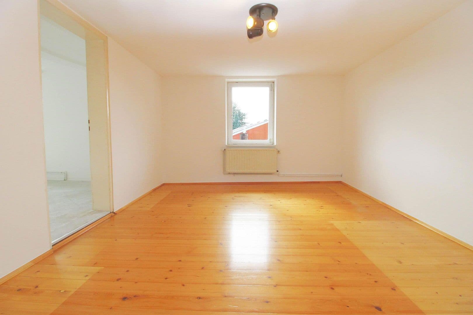 Prodej domu 310 m², pozemek 912 m², Morschen, Hessen Prodej domu 310 m², pozemek 912 m², Morschen, Hessen