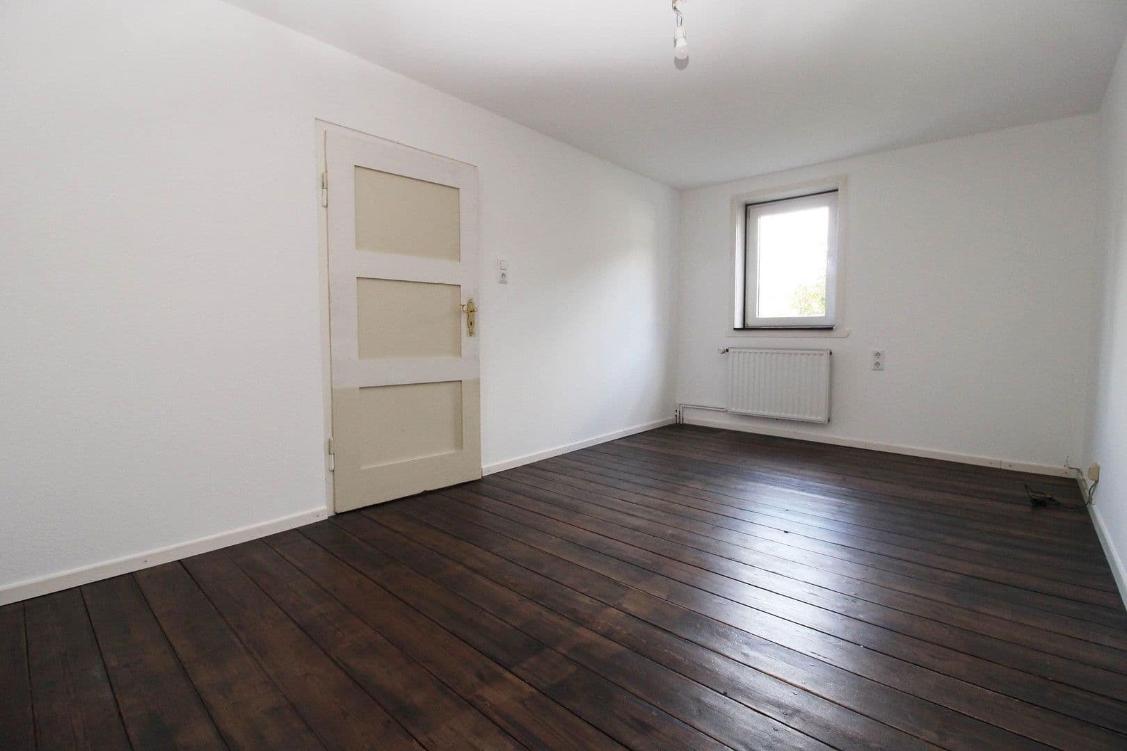 Prodej domu 310 m², pozemek 912 m², Morschen, Hessen Prodej domu 310 m², pozemek 912 m², Morschen, Hessen