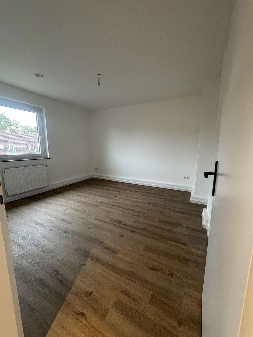 Pronájem bytu 3+1 83 m², Bremen, Bremen Pronájem bytu 3+1 83 m², Bremen, Bremen