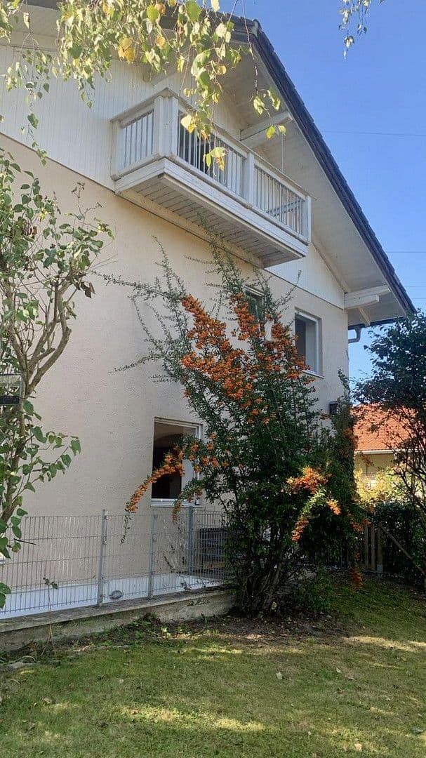 Prodej domu 260 m², pozemek 580 m², Eiselfing, Bavorsko Prodej domu 260 m², pozemek 580 m², Eiselfing, Bavorsko