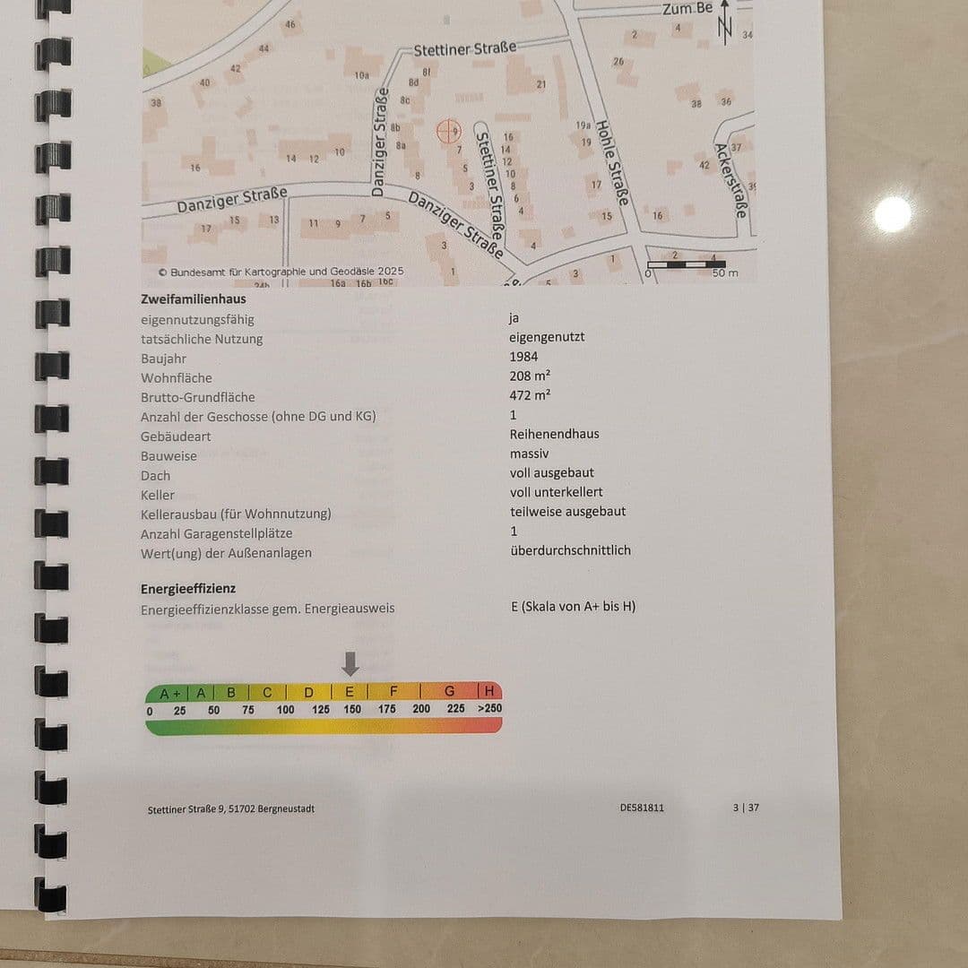 Prodej domu 207 m², pozemek 500 m², Stettiner Str 9, Bergneustadt, Severní Porýní-Vestfálsko Prodej domu 207 m², pozemek 500 m², Stettiner Str 9, Bergneustadt, Severní Porýní-Vestfálsko