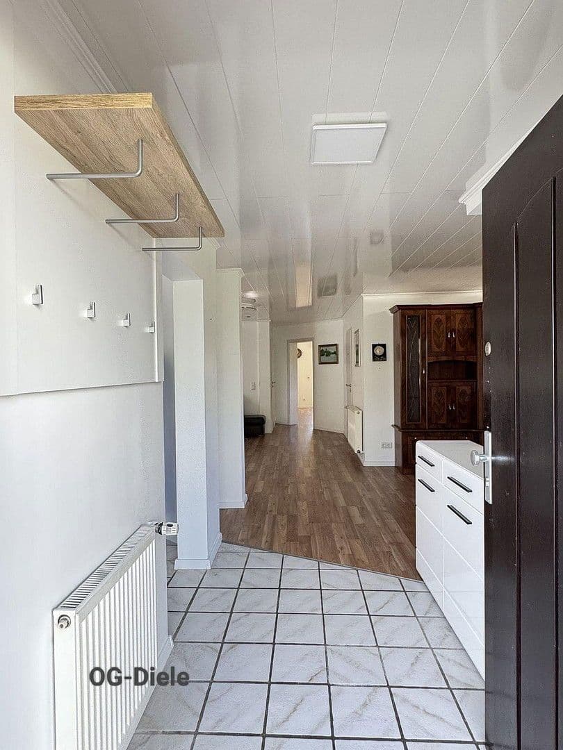 Prodej domu 207 m², pozemek 500 m², Stettiner Str 9, Bergneustadt, Severní Porýní-Vestfálsko Prodej domu 207 m², pozemek 500 m², Stettiner Str 9, Bergneustadt, Severní Porýní-Vestfálsko