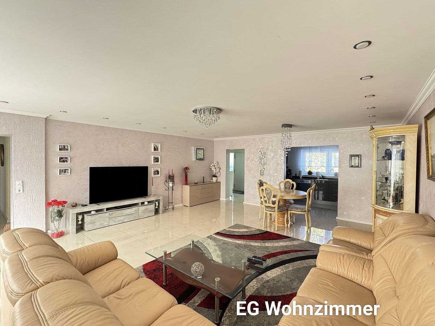 Prodej domu 207 m², pozemek 500 m², Stettiner Str 9, Bergneustadt, Severní Porýní-Vestfálsko Prodej domu 207 m², pozemek 500 m², Stettiner Str 9, Bergneustadt, Severní Porýní-Vestfálsko