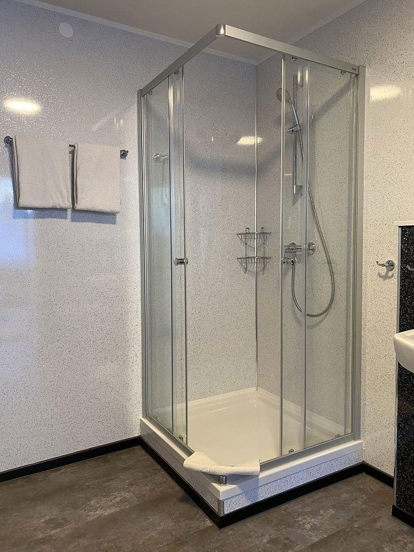 Prodej nebytového prostoru 3.500 m², Udostr. 72-74, Trier, Porýní-Falc Prodej nebytového prostoru 3.500 m², Udostr. 72-74, Trier, Porýní-Falc