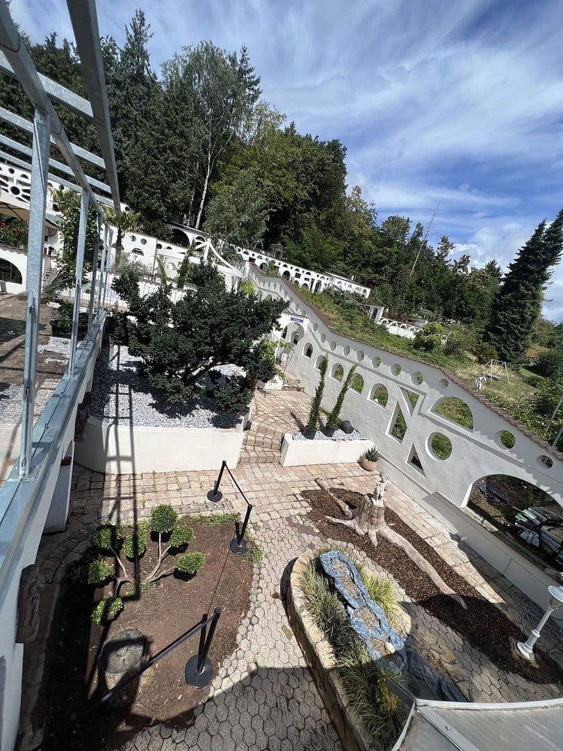 Prodej nebytového prostoru 3.500 m², Udostr. 72-74, Trier, Porýní-Falc Prodej nebytového prostoru 3.500 m², Udostr. 72-74, Trier, Porýní-Falc